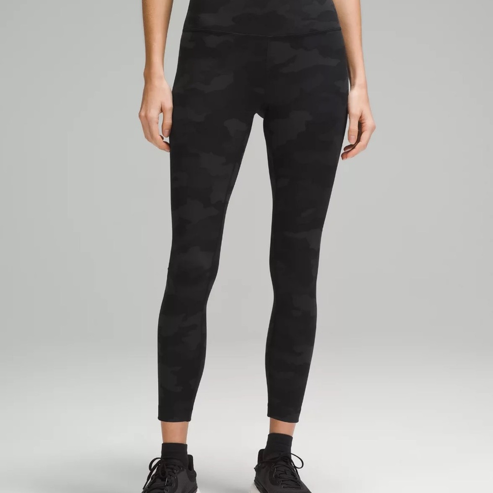 Lululemon Wunder Train, Camo Leggings, Size 6, 25” inseam